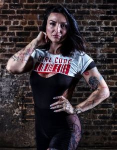 هذه السيدة ستتحدي الدجال في المصارعة! 2 هذه السيدة ستتحدي الدجال في المصارعة!