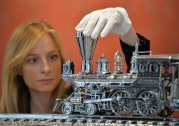 هكذا تفاعل رواد فيسبوك مع صور أطول رحلة للسيارات الكهربائية