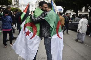 غاليري ”أخبار الآن“: صور مظاهرات الجزائر تتصدر ”الفيسبوك“