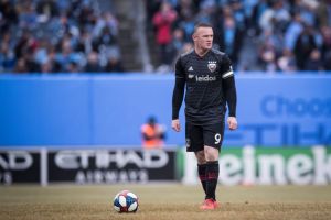 بينهم رونالدو.. 7 لاعبين خالفوا تصريحاتهم بعدم الرحيل عن فرقهم