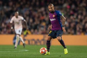 بينهم رونالدو.. 7 لاعبين خالفوا تصريحاتهم بعدم الرحيل عن فرقهم