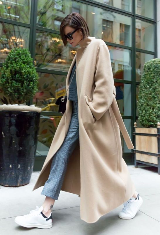 تشارليز ثيرون تُعلن جهوزيتها لخوض علاقة حبّ (صور)