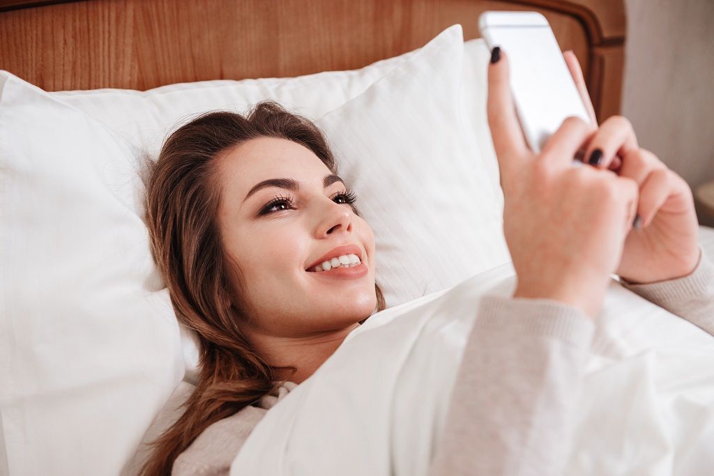 5 عادات لا تفعلها في الصباح عند الاستيقاظ (صور)