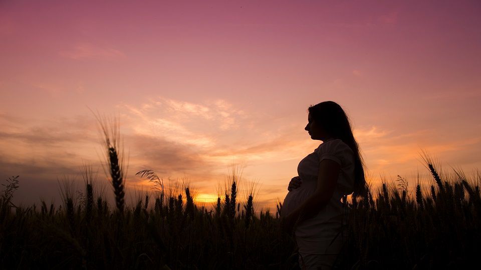 5 إرشادات للمرأة الحامل في شهر رمضان (صور)