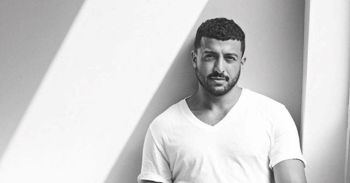 الراحل خالد القاسمي يخلّد بإبداعه تواصل الحضارات وينقل قضايا العالم (صور) 1 الراحل خالد القاسمي يخلّد بإبداعه تواصل الحضارات وينقل قضايا العالم (صور)