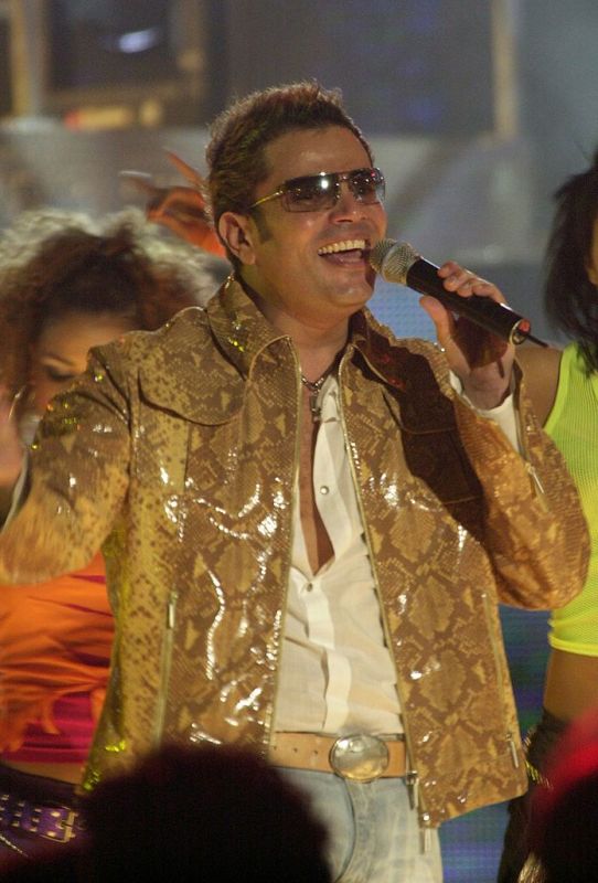 أغنية عمرو دياب تقترب من مليون مشاهدة.. بعد يومين من طرحها! (فيديو +صور )