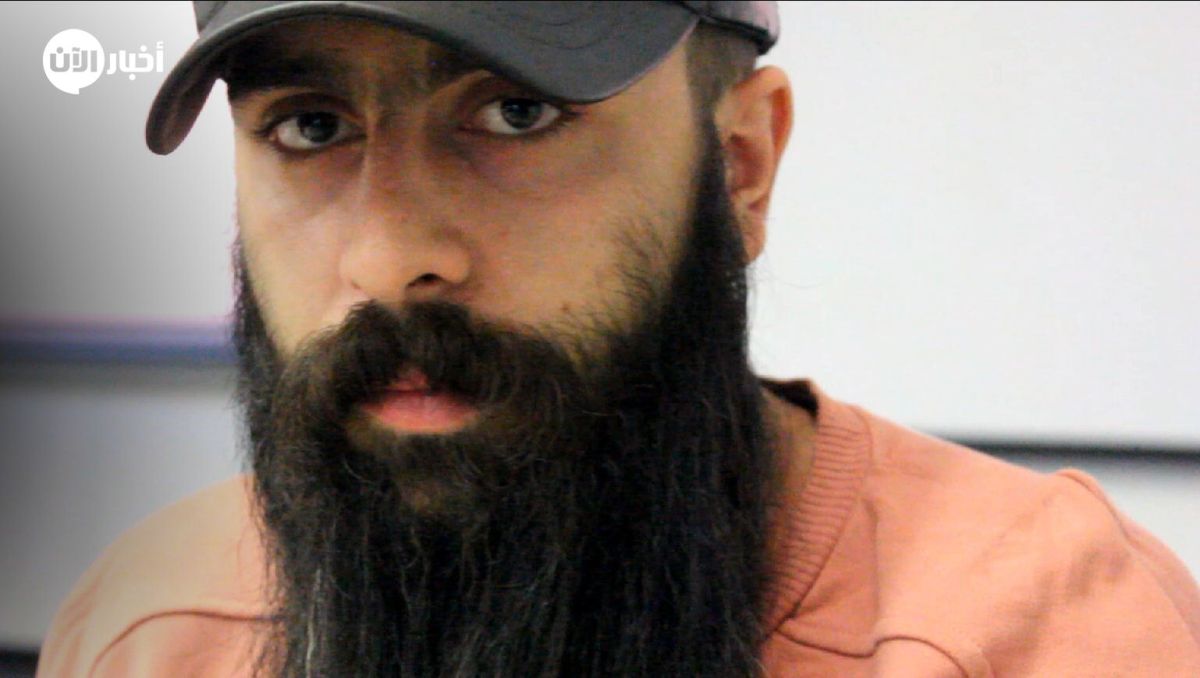 قصة مؤثرة.. شابٌ لبناني يصارعُ مرضاً نادراً لينتصر للحياة: سأهزمُ الألم