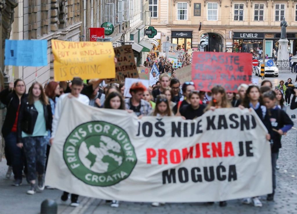 تظاهرات المناخ تجتاح العالم (صور)