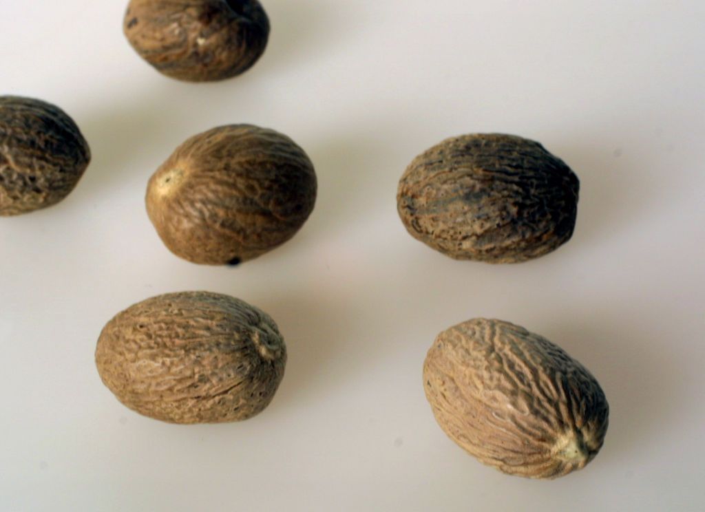 TORONTO, ONTARIO, CANADA - 2017/08/20: Red kidney beans on a wooden rustic spoon. The spoon is over a marble surface. Health benefits of beans include being rich in vegetable protein. (Photo by Roberto Machado Noa/LightRocket via Getty Images)