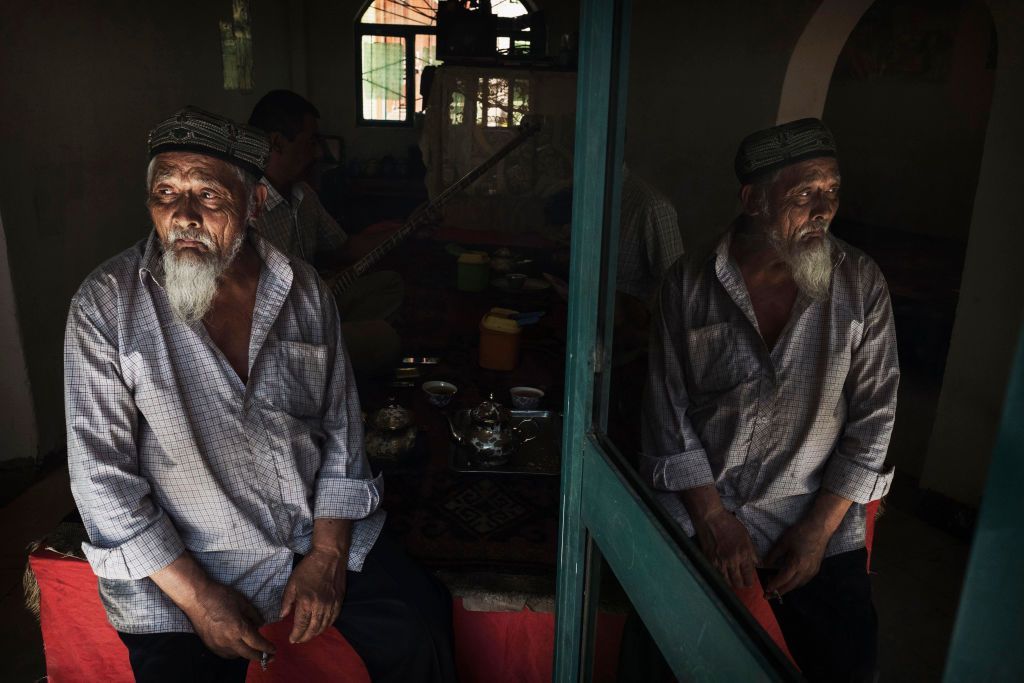 الكشف عن مئات معسكرات الإعتقال الإضافية للإيغور في الصين