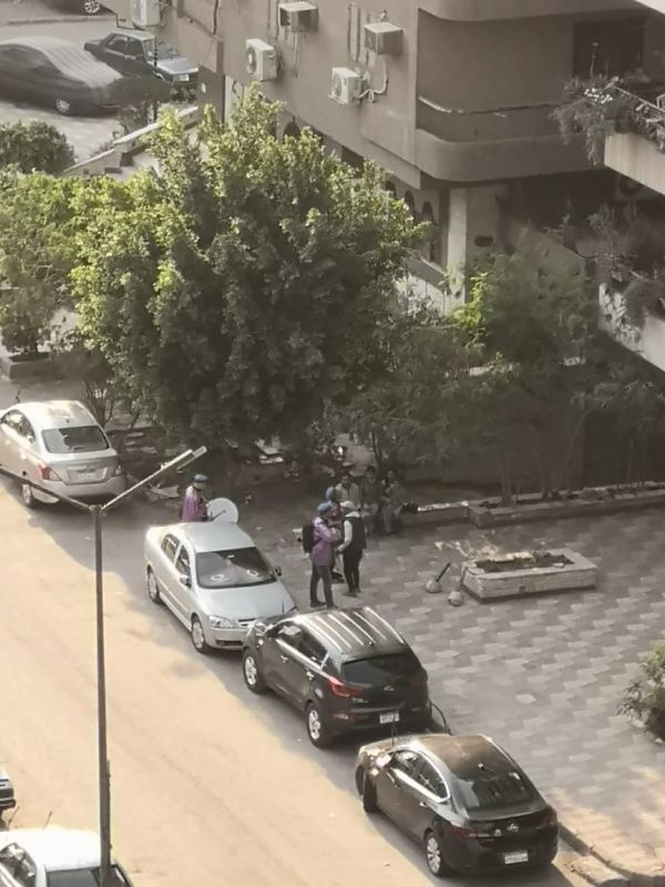 فرق موسيقية متجولة في شوارع القاهرة وسط تفاعل الأهالي.. والسبب كورونا