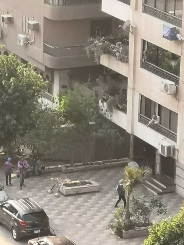 فرق موسيقية متجولة في شوارع القاهرة وسط تفاعل الأهالي.. والسبب كورونا