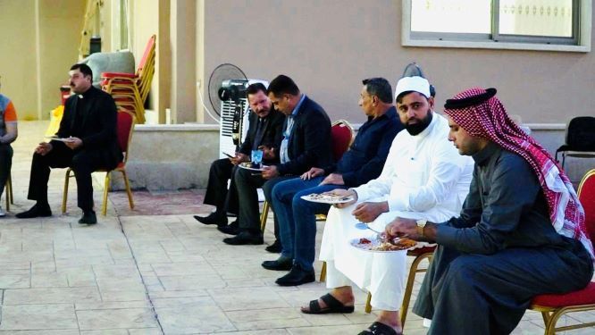 بلدية الموصل تنظم مأدبة إفطار لتجمع شبابا من جميع الاديان 2 بلدية الموصل تنظم مأدبة إفطار لتجمع شبابا من جميع الاديان