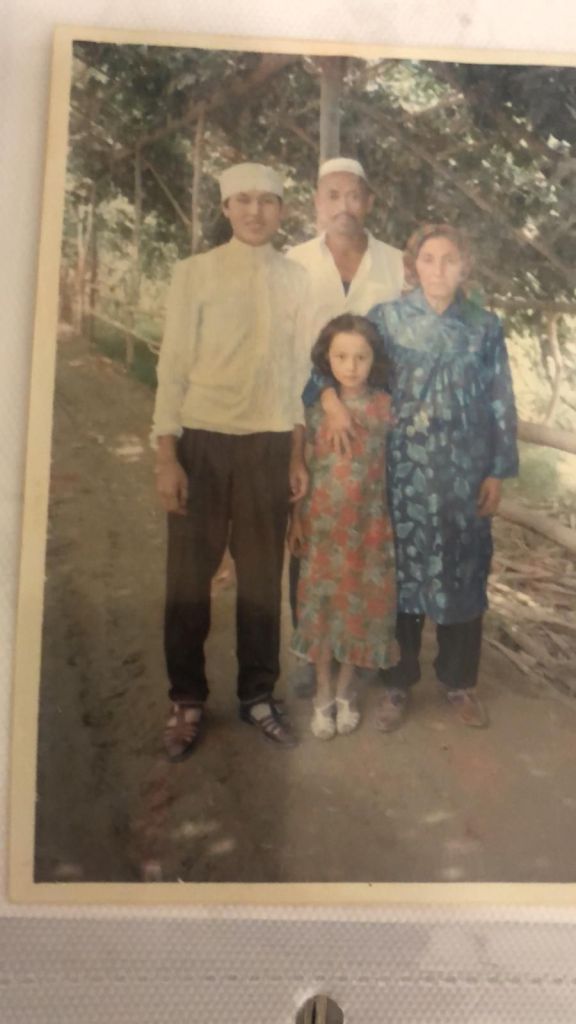 ناشط إيغوري: الصين تتعمد قطع صلة الرحم بين الإيغوريين