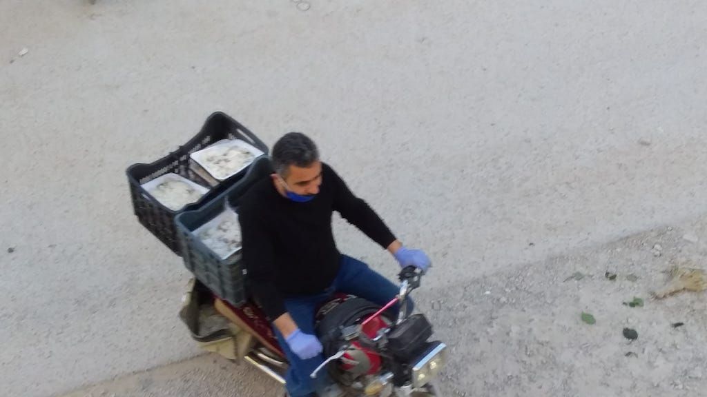 "القلمون ما بتجوع" مبادرة أهلية تؤمن إفطار الفقراء في رمضان