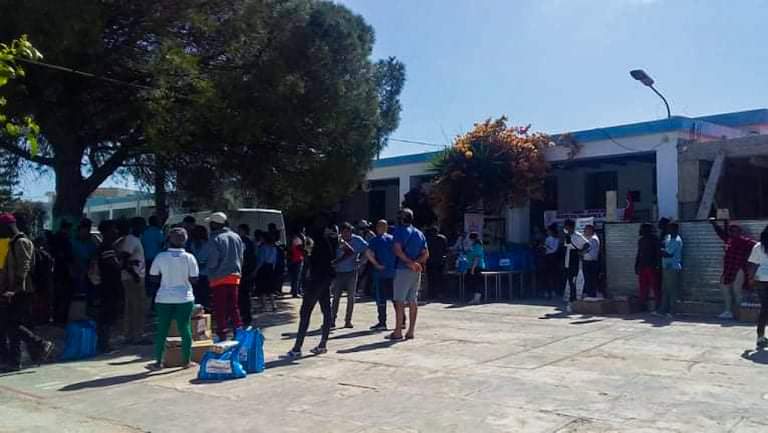 في زمن كورونا ورمضان.. كشافة تونس تدعم مئات المهاجرين من جنوب الصحراء 4 في زمن كورونا ورمضان.. كشافة تونس تدعم مئات المهاجرين من جنوب الصحراء