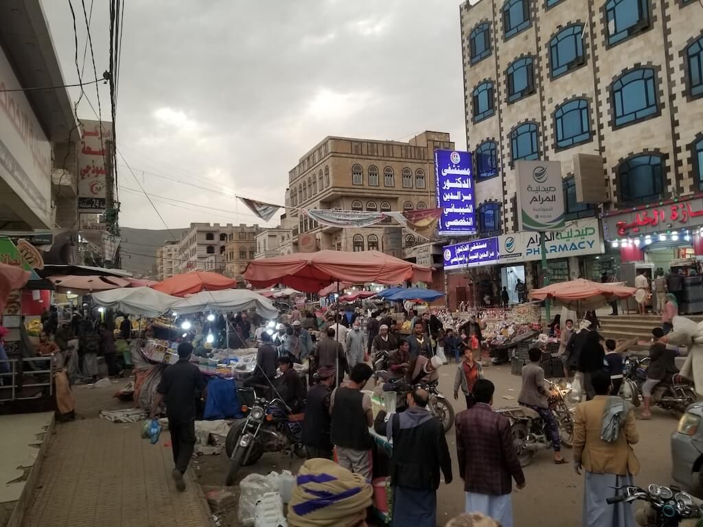 اليمن يكتم انفاسه.. تزايد وفيات كورونا ومخاوف من تفشيه خصوصاً في الأيام الأخيرة من رمضان