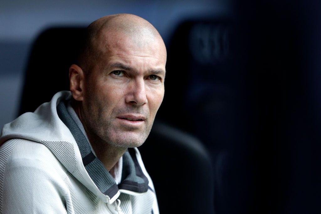 أوّلهم بيكهام.. 5 لاعبين حافظوا على لياقتهم البدنيّة بعد الاعتزال 2 MUNICH, GERMANY - JULY 31: Zinedine Zidane, Manager of Real Madrid during the Audi cup 2019 3rd place match between Real Madrid and Fenerbahce at Allianz Arena on July 31, 2019 in Munich, Germany. (Photo by Adam Pretty/Bongarts/Getty Images)