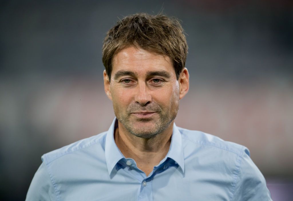 MUNICH, GERMANY - SEPTEMBER 12:  Rene Weiler of  RSC Anderlecht looks on prior to the UEFA Champions League group B match between Bayern Muenchen and RSC Anderlecht at Allianz Arena on September 12, 2017 in Munich, Germany.  (Photo by Boris Streubel/Getty Images)