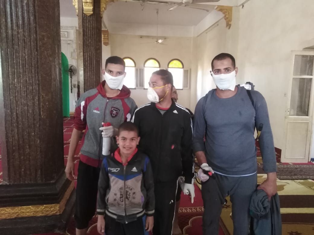 مبادرة شبابية لتعقيم المساجد والكنائس لاستقبال المصلين في مصر