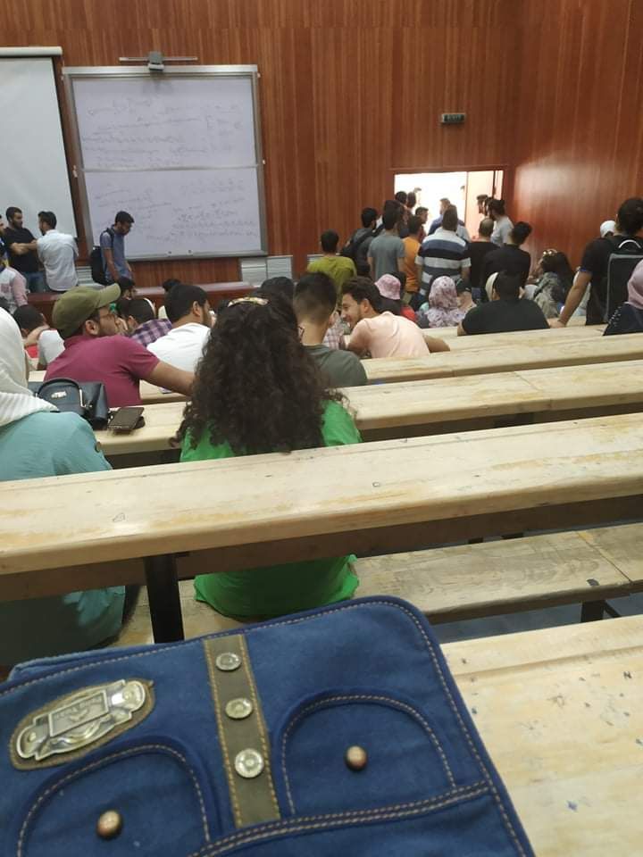 طلاب جامعة دمشق يتهمون الإدارة بالفشل في اتخاذ اجراءات مناسبة لمواجهة كورونا