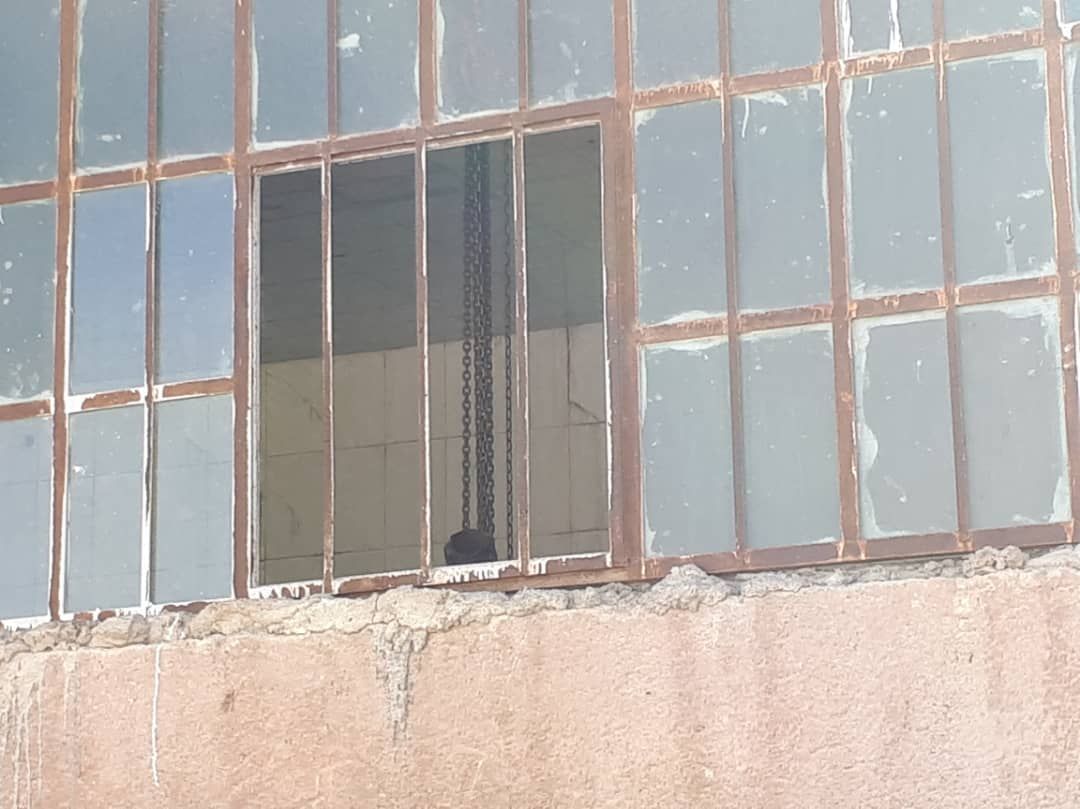 لاجئة من مخيم اليرموك في دمشق تعود لمنزلها فتجده مقر تعذيب لـ"داعش"