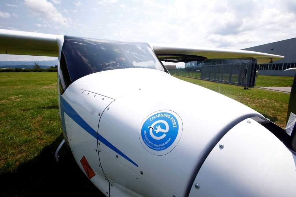 بالصور: طائرات كهربائية تُبشر بثورة في عالم الطيران 2 بالصور: طائرات كهربائية تُبشر بثورة في عالم الطيران