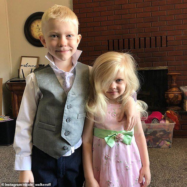 طفل بطل.. عرّض حياته للخطر لإنقاذ شقيقته من هجوم كلب (صور)