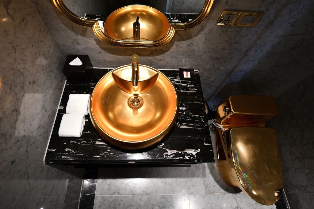 بالصور: افتتاح فندق فخم فى فيتنام مطلى بالذهب عيار 24