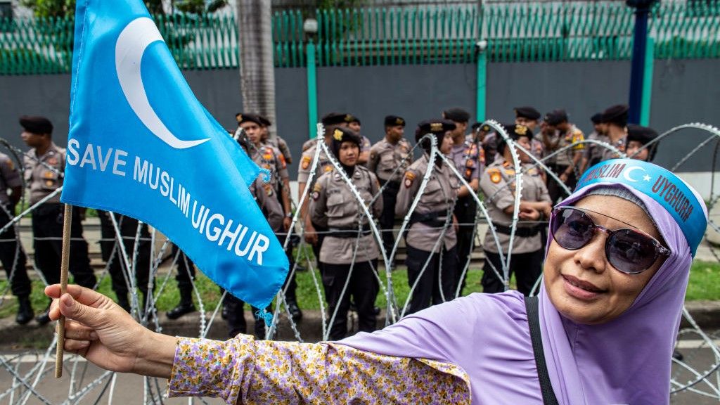 محاولات الصين لإخفاء الإبادة الجماعية بحق الإيغور تفشل!