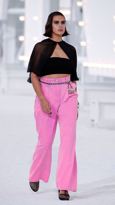 صورة لعارضة الأزياء جيل كورتليف/رويترز