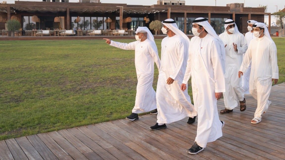 الشيخ محمد بن زايد يتفقد مشروع الحديريات الترفيهي في أبوظبي 1 الشيخ محمد بن زايد يتفقد مشروع الحديريات الترفيهي في أبوظبي