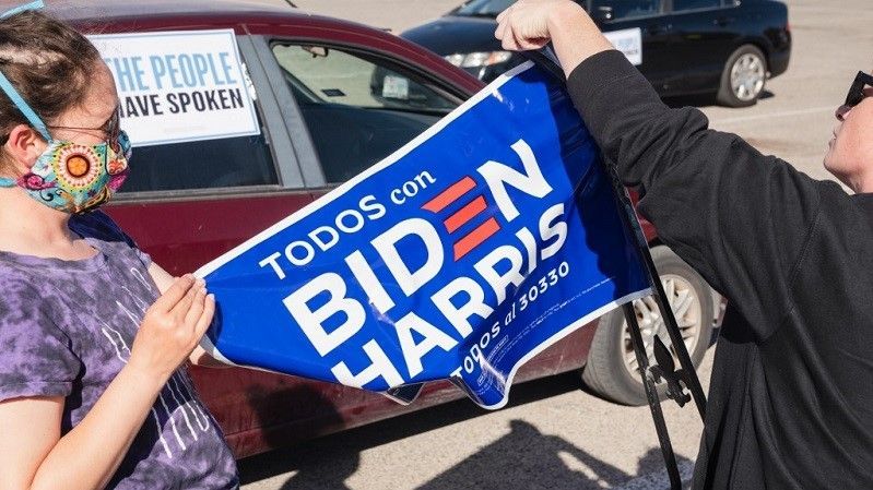 مادورو يعلن استعداده "للحوار" مع واشنطن بعد فوز بايدن