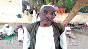 15 يوماً على الاعتصام المفتوح ومتضررو حرب الخليج في الخرطوم لا يزالون بانتظار من يرفق بحالهم