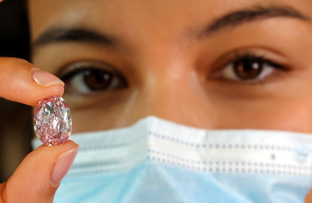 بيع ماسة نادرة بــ 22.6 مليون دولار والمشتري مجهول