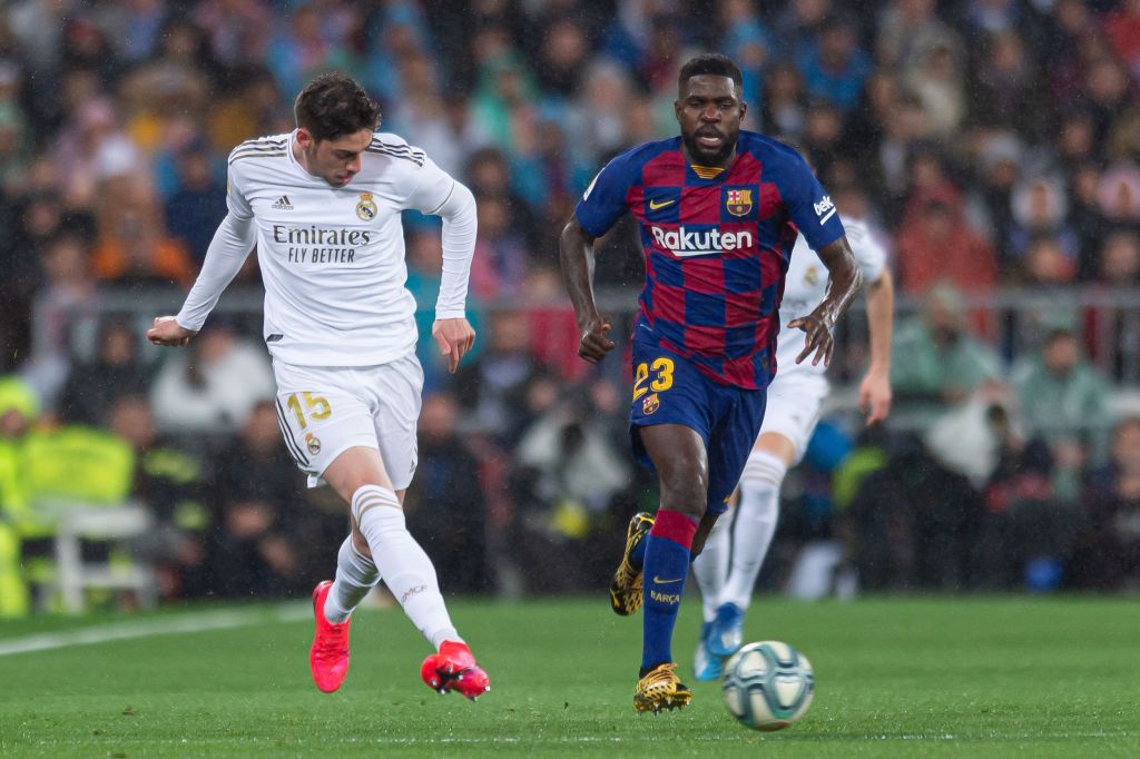 رونالد كومان يحدد قائمة من 4 لاعبين للرحيل عن برشلونة في يناير