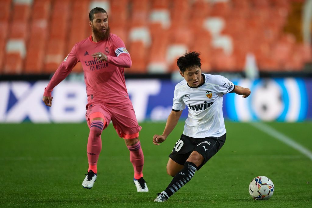 باريس سان جيرمان يغري راموس بعرض ضخم للرحيل عن ريال مدريد