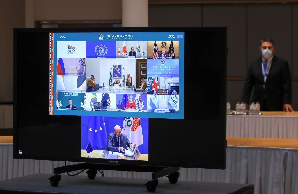 الملك سلمان: علينا تهيئة الظروف لإتاحة لقاحات كورونا بشكل عادل وتكلفة ميسورة 1 الملك سلمان: علينا تهيئة الظروف لإتاحة لقاحات كورونا بشكل عادل وتكلفة ميسورة