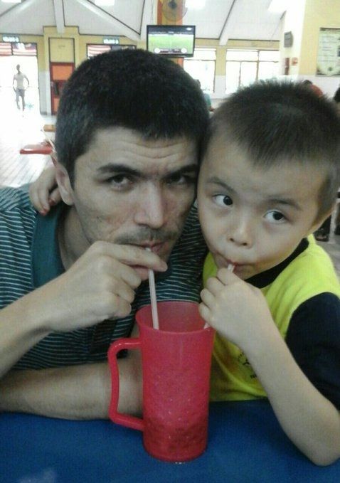 معاناة الإيغور.. إيغوري يروي مأساته: "هكذا أخفت السلطات الصينية زوجته وأبناءه"