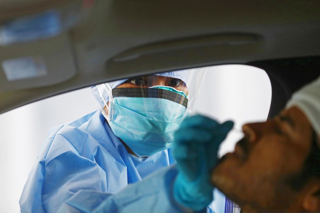 في أبوظبي.. لقاح كورونا يتوفر ضمن العديد من المراكز الطبية 1 في أبوظبي.. لقاح كورونا يتوفر ضمن العديد من المراكز الطبية