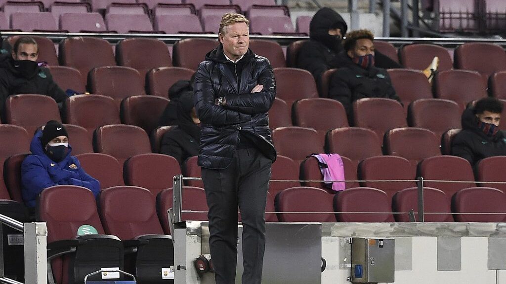 رونالد كومان: لا أعرف سبب اهتمام الصحافة بأمر ريكي بويغ 1 كومان أثناء مواجهة برشلونة ويوفنتوس على ملعب كامب نو