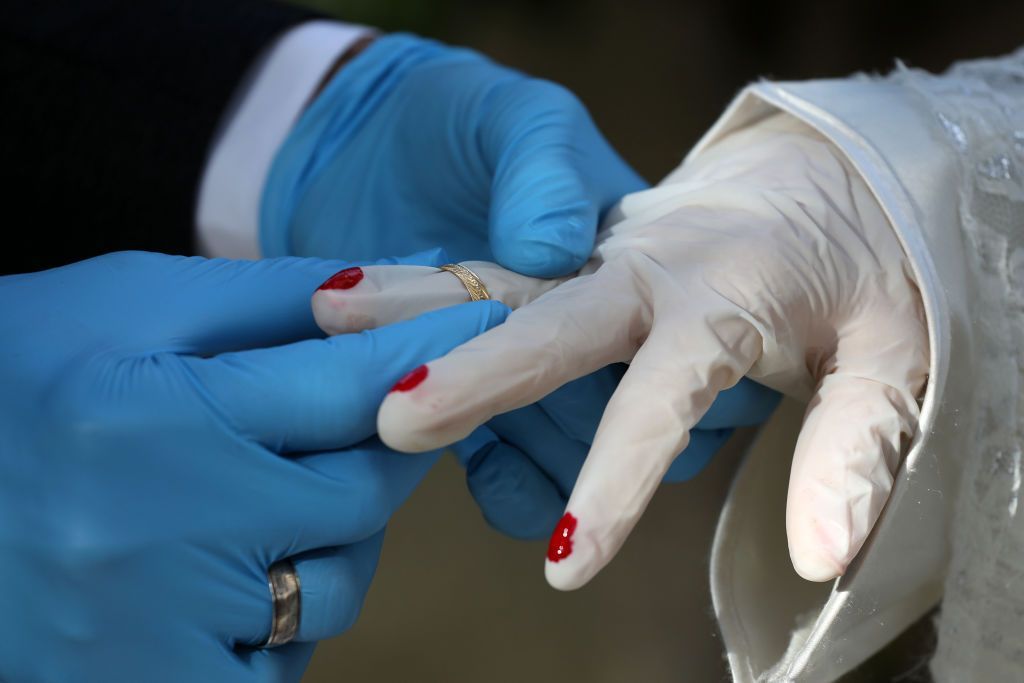 تفاصيل كثيرة.. لهذه الأسباب زاد ”كورونا“ من حالات الطلاق حول العالم 3 تفاصيل كثيرة.. لهذه الأسباب زاد ”كورونا“ من حالات الطلاق حول العالم