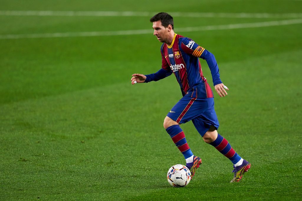 ليونيل ميسي يتحدث عن مستقبله.. ويكشف كواليس أزمة رحيله عن برشلونة