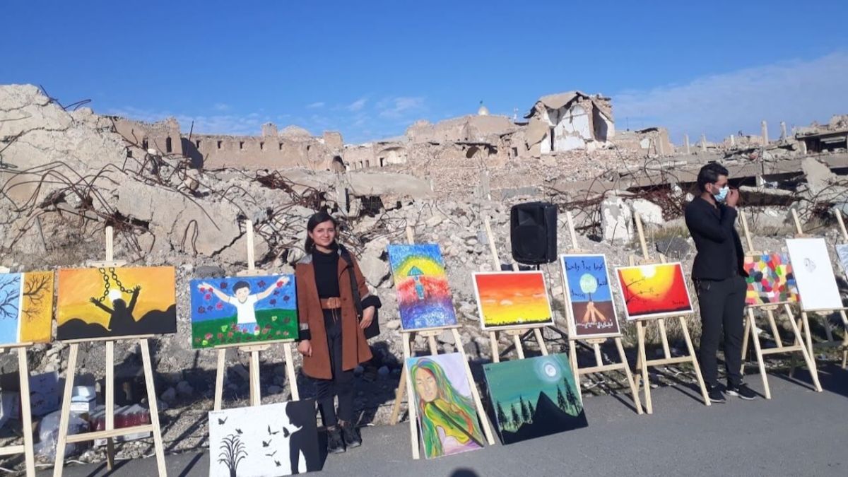 سنجار ترتدي الأمل ألواناً من الرسم والموسيقى 2 سنجار ترتدي الأمل ألواناً من الرسم والموسيقى