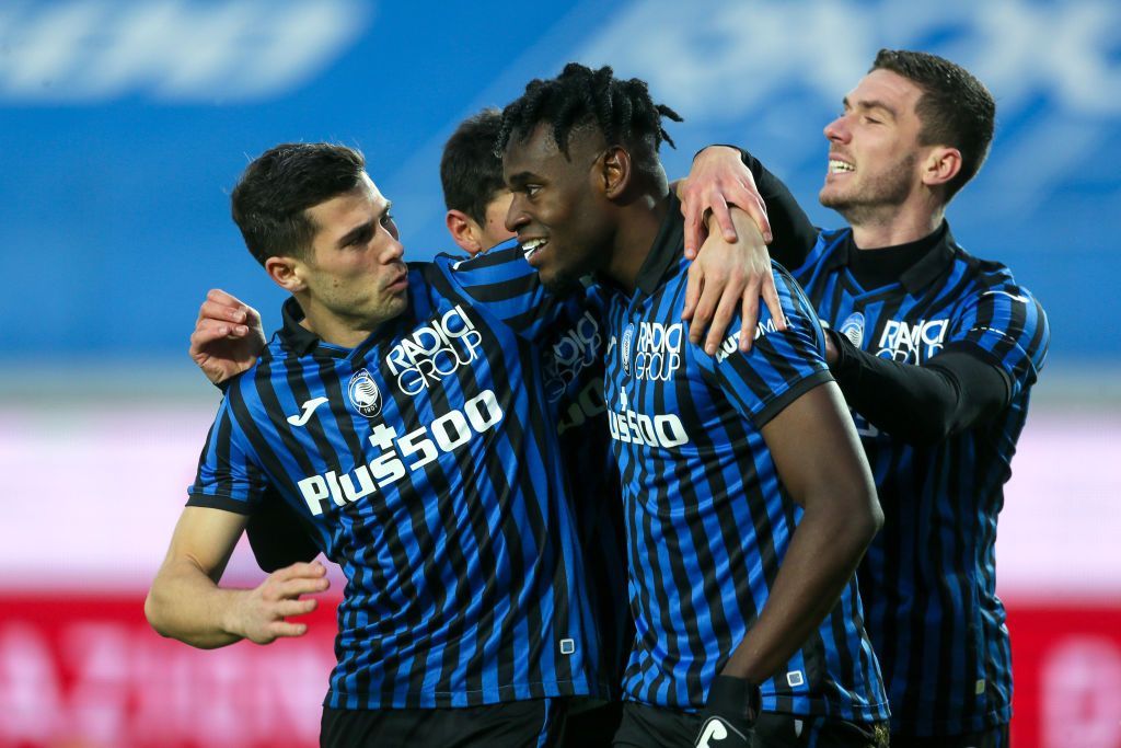 ميلان يستعيد صدارة الكالتشيو بثنائية في شباك بينفينتو