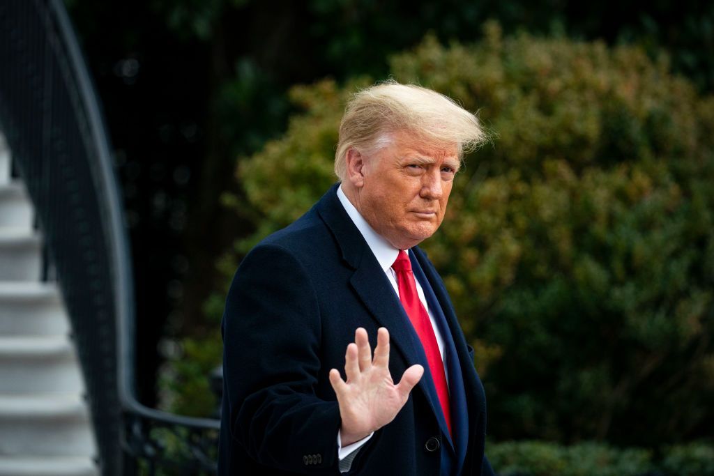 سناتور من الحزب الجمهوري تدعو ترامب للإستقالة: عليه أن يرحل