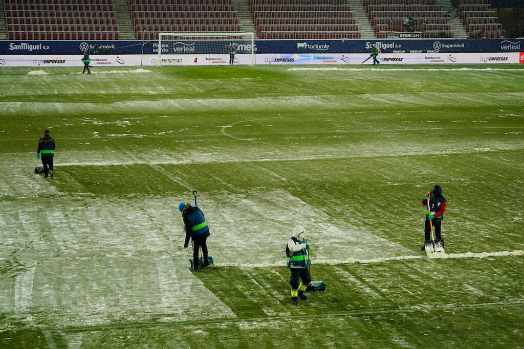 ريال مدريد يتعثر أمام أوساسونا في ظروف مناخية سيئة.. ويهدر فرصة الصدارة