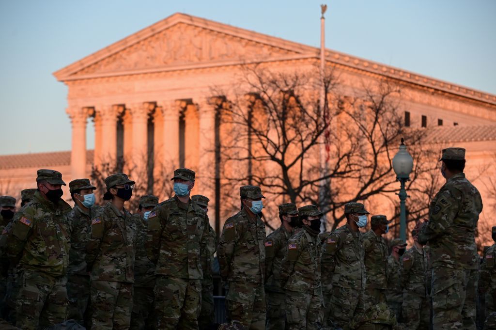 تعزيزات أمنية من الحرس الوطني حول الكونغرس الأمريكي