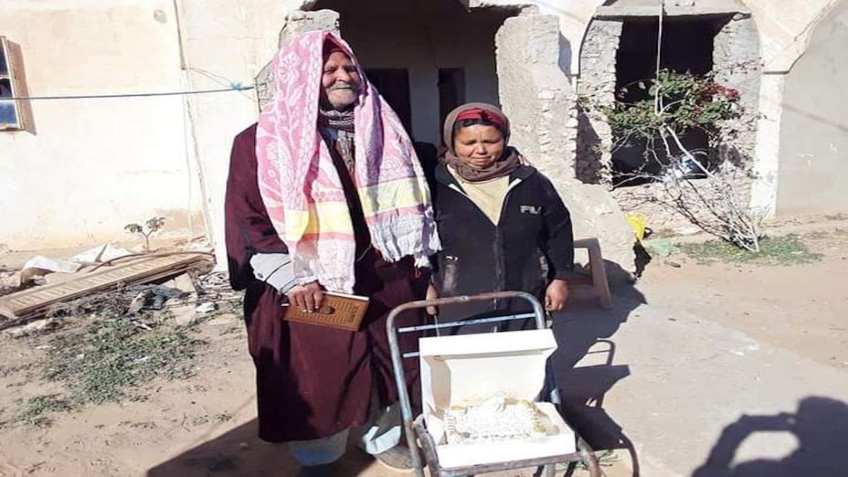 مبادرة إنسانية في بئر الحفي بتونس تحتفي بمن تجاوزت أعمارهم 100 سنة