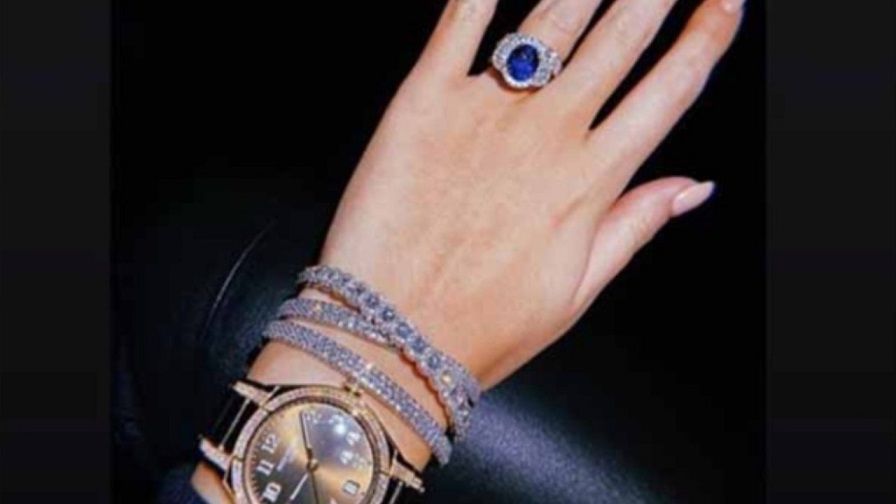 بالأرقام والصور.. ما هي قيمة مجوهرات رونالدو وجورجينا